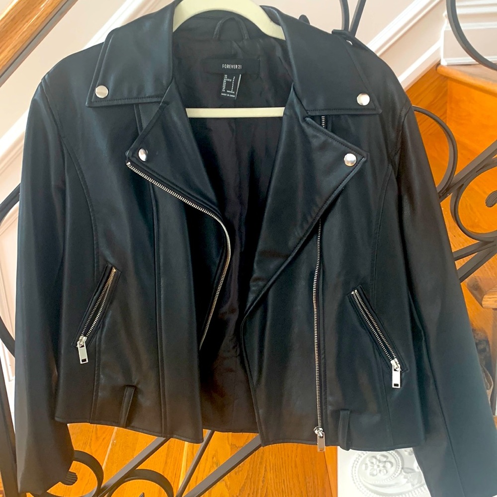Forever21 jacket size Small